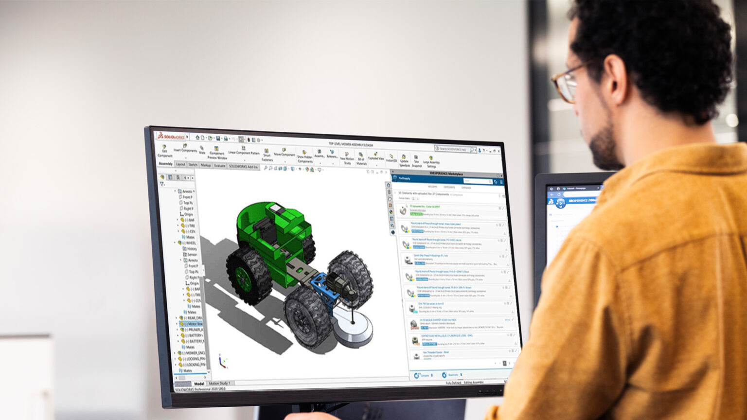 Person am Arbeitsplatz nutzt 3DEXPERIENCE PartSupply